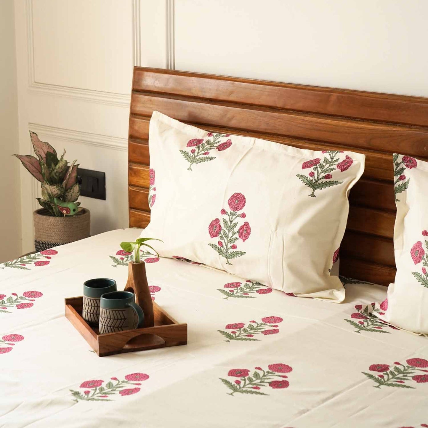 Rose Bloom 400TC Hand Block Print 100% Pure Cotton Bedsheet