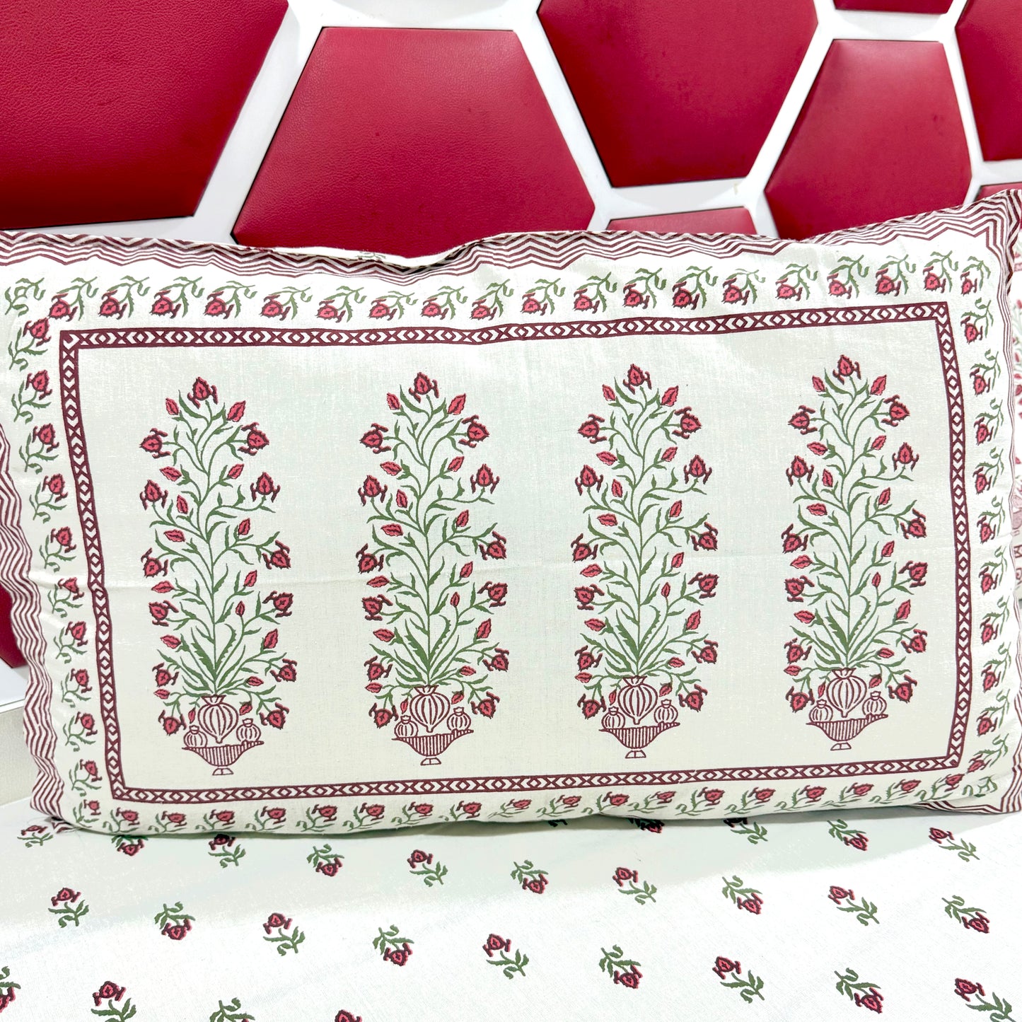 Crimson Charm 400TC Floral Print 100% Pure Cotton Bedsheet